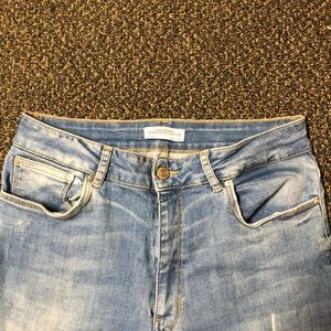 Zara Light Wash Distress Jeans